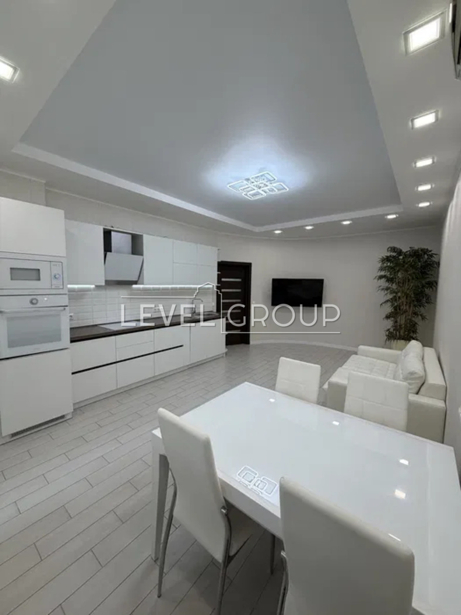 ������ 3-� ������� �������� ������������ �-�, ���. �������� ��������, 2 �� ������������ ���� 1