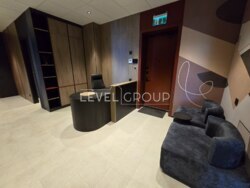 ������ ���� 275 ��.�. �� 'Summit' ���� 7