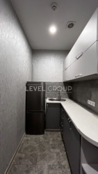 Оренда Приміщення Окремий Вхїд 8 кабінетів фото 12 Оренда Приміщення Окремий Вхїд 8 кабінетів фото 12