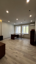 Оренда Приміщення Окремий Вхїд 8 кабінетів фото 14 Оренда Приміщення Окремий Вхїд 8 кабінетів фото 14