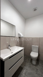 Оренда Приміщення Окремий Вхїд 8 кабінетів фото 11 Оренда Приміщення Окремий Вхїд 8 кабінетів фото 11