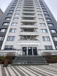 ������ ������ ��������� 300��.�. �� Smart Plaza Obolon ̳����� ������� ���� 13