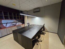 ������ ���� 275 ��.�. �� 'Summit' ���� 17